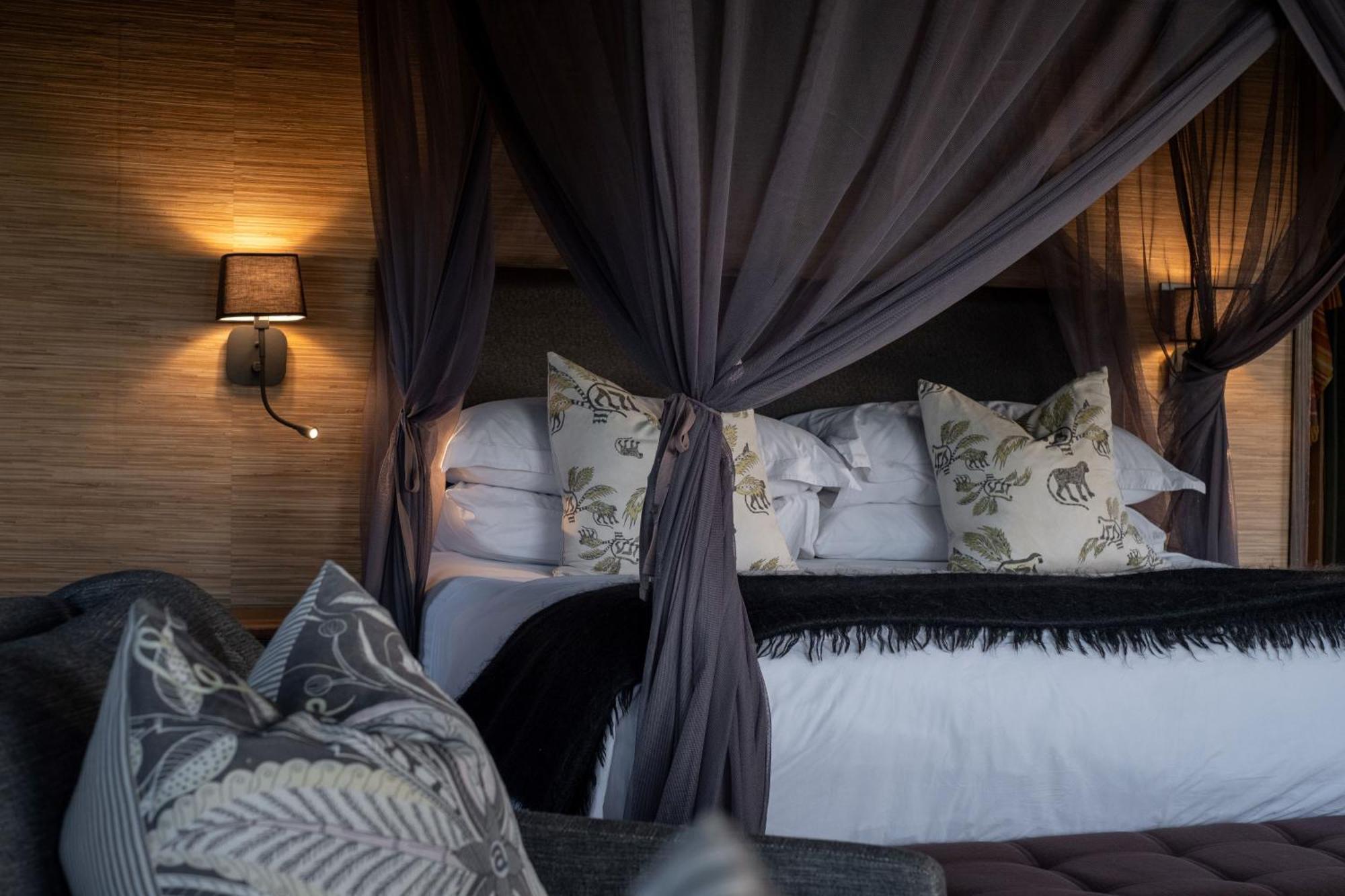 Hillsnek Safari Camp - Amakhala Vadrezervátum Kültér fotó
